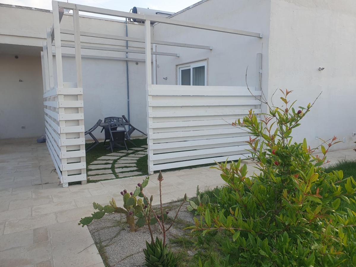 Sea Beach Home Torre Lapillo Bagian luar foto