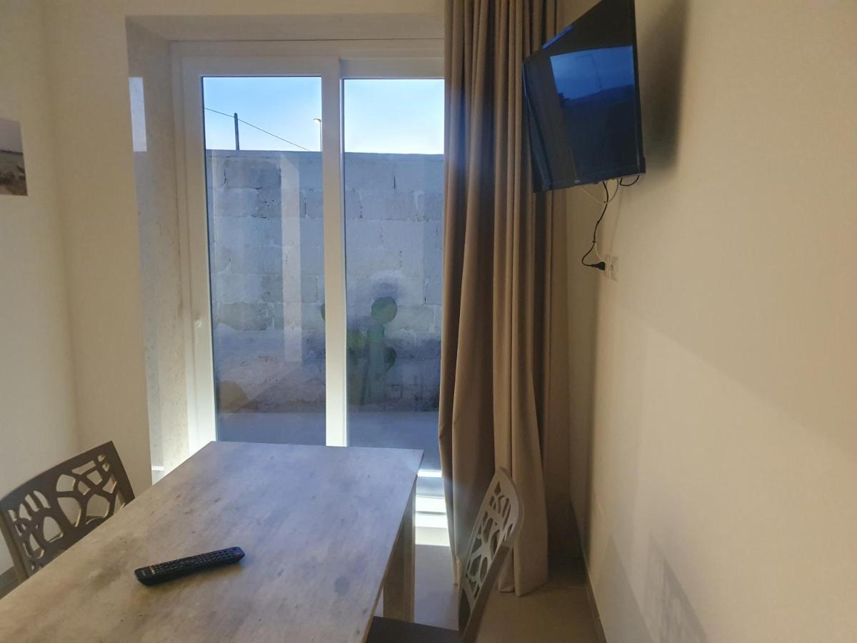 Sea Beach Home Torre Lapillo Bagian luar foto